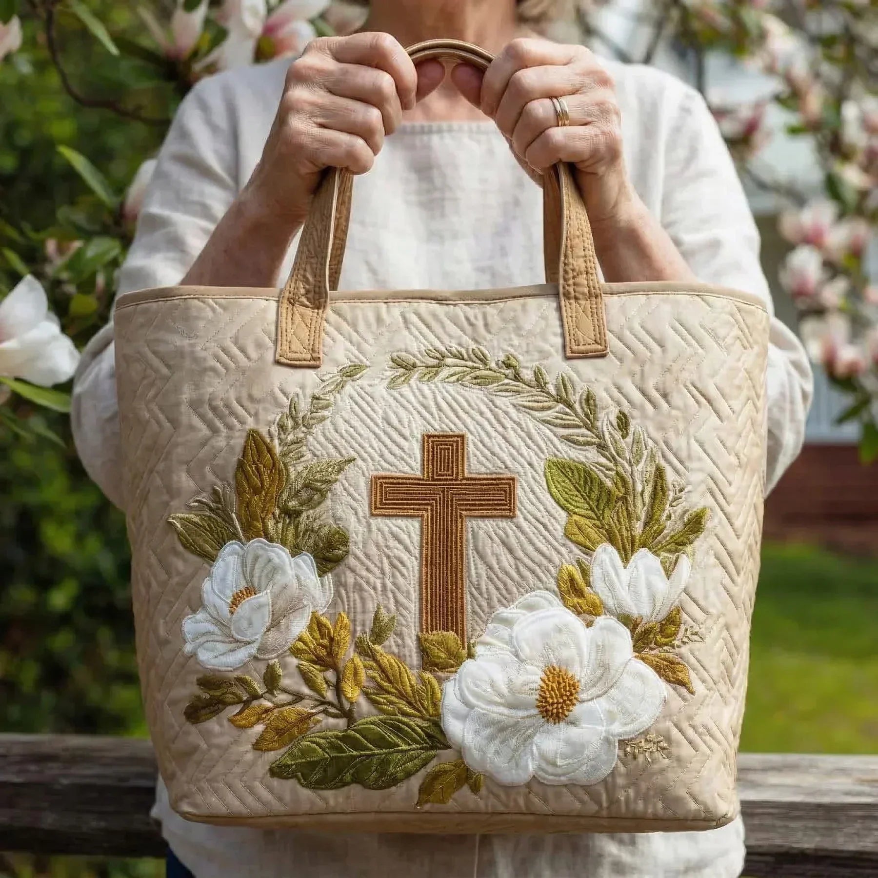 Haftowana Torba Vintage "Krzyż i Białe Róże" — Sakralna